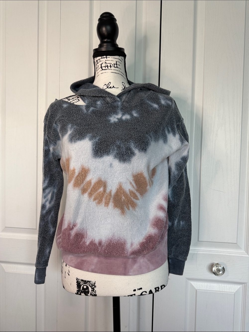 Vintage Havana Tie-Dye Hooded Sweater in Charcoal, White, Mauve, Tan